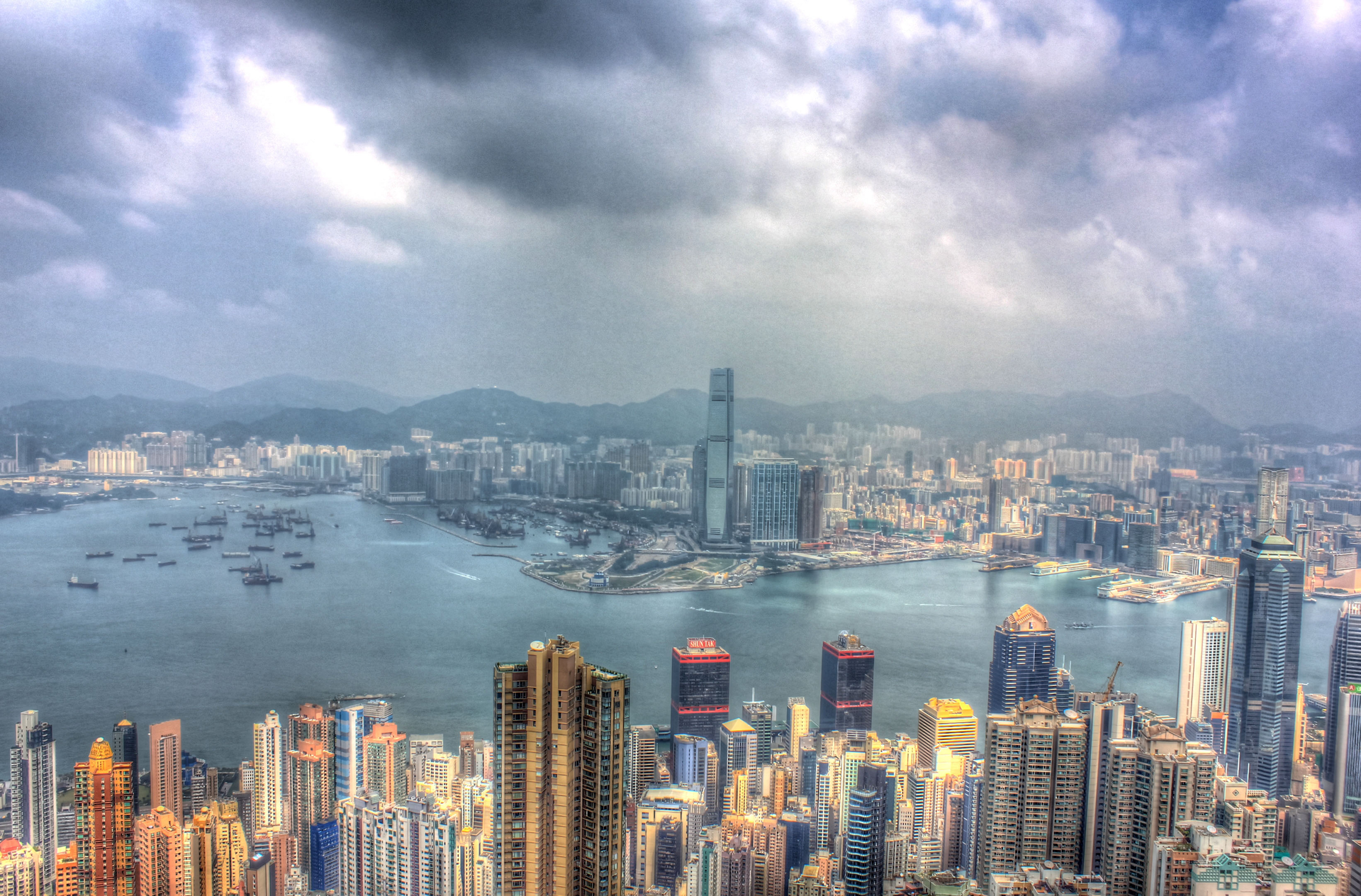 thumbnails Hong Kong and Shenzhen: Twin cities in the Greater Bay Area